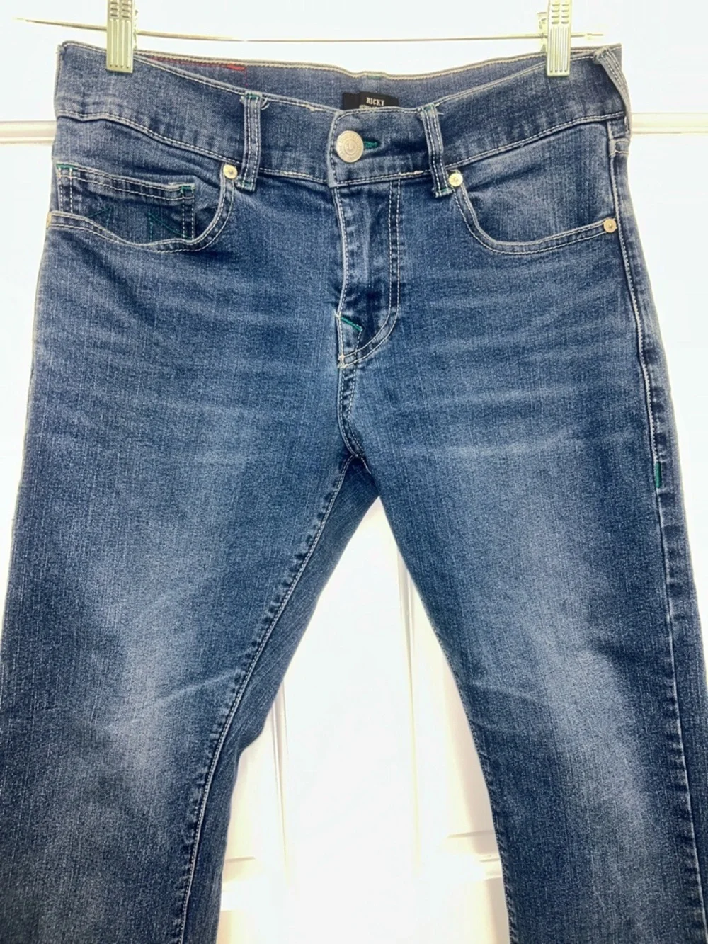 True Religion Ricky Relaxed Straight Leg Blue Jeans Green Stitching Horseshoe